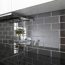 A Guide to Subway Tile Design Ideas and Tips